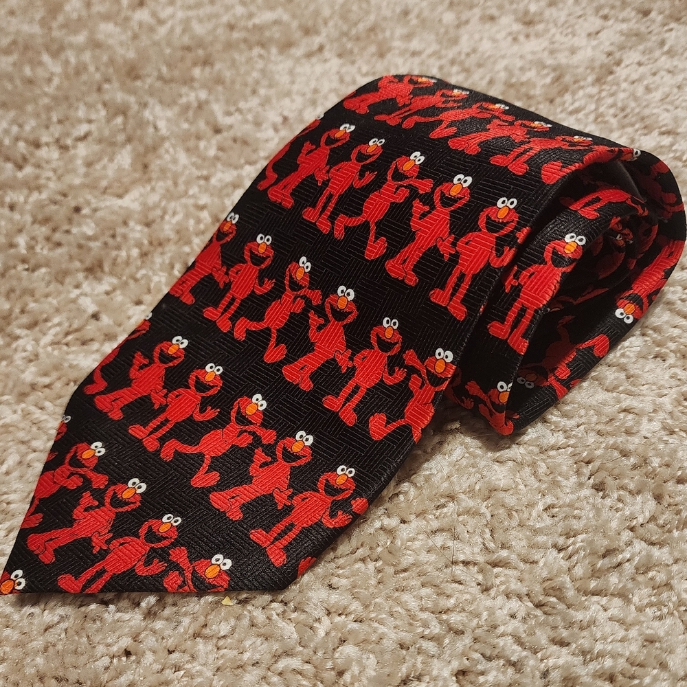 Elmo Patterned Tie